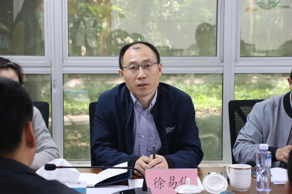 上海市生態(tài)環(huán)境局深入青浦區(qū)調(diào)研 推動(dòng)環(huán)評(píng)與排污許可“兩證合一”軟件開(kāi)發(fā)